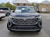 New 2025 Volkswagen Atlas SEL image 2