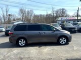 Used 2017 Toyota Sienna LE image 4