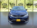 Used 2018 Chrysler Pacifica Touring-L Plus w/ Advanced Safetytec Group image 2