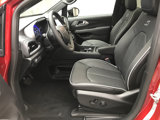 New 2025 Chrysler Pacifica Limited image 4