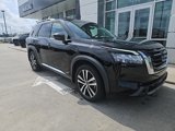 Used 2023 Nissan Pathfinder Platinum image 2