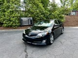 Used 2014 Toyota Camry SE w/ Moonroof Package image 2