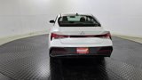 Used 2024 Hyundai Elantra SEL image 6