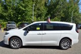 New 2026 Chrysler Pacifica Select image 5