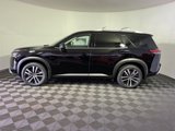 New 2025 Nissan Pathfinder Platinum w/ Cargo Package image 5
