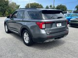 Used 2025 Ford Explorer Active w/ Active Comfort Package image 5