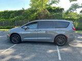 Used 2020 Chrysler Pacifica Touring-L w/ Advanced Safetytec Group image 5