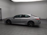 Used 2020 Toyota Camry SE image 3