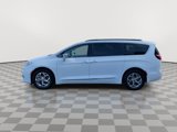 Used 2022 Chrysler Pacifica Limited image 6