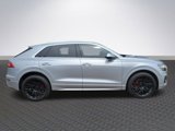 Used 2019 Audi Q8 Prestige w/ Luxury Package image 4
