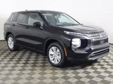 New 2025 Mitsubishi Outlander ES image 2