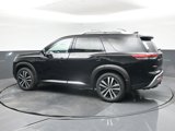 New 2025 Nissan Pathfinder Platinum image 2