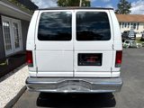 Used 2005 Ford E-350 and Econoline 350 Super Duty image 4