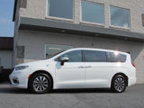 Used 2023 Chrysler Pacifica Touring-L image 2