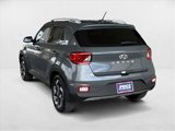 Used 2024 Hyundai Venue SEL image 3