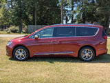 Used 2018 Chrysler Pacifica Limited image 6