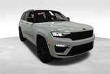 New 2025 Jeep Grand Cherokee Summit image 4