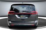 Used 2023 Chrysler Pacifica Touring-L image 5