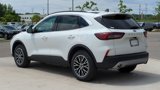 New 2025 Ford Escape SE image 3