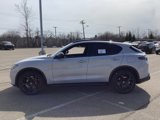 New 2025 Alfa Romeo Stelvio Sprint image 2