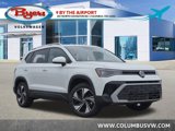 New 2025 Volkswagen Taos SE image 1