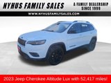 Used 2023 Jeep Cherokee Altitude Lux image 1