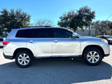 Used 2012 Toyota Highlander FWD image 5