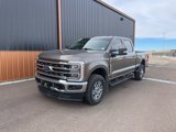 Used 2023 Ford F350 4x4 Crew Cab Super Duty image 2