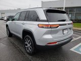 New 2025 Jeep Grand Cherokee Limited w/ Luxury Tech Group II image 3