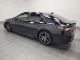 Used 2023 Toyota Camry SE image 3