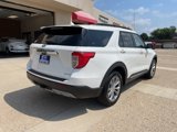 Used 2022 Ford Explorer XLT w/ Equipment Group 202A image 5