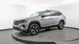 Used 2025 Volkswagen Atlas SE image 2