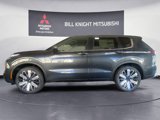 New 2025 Mitsubishi Outlander SE image 2