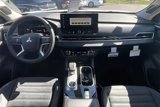 New 2025 Mitsubishi Outlander SE image 5