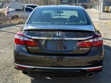 Used 2017 Honda Accord Sport image 6