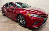 Used 2018 Toyota Camry SE image 2