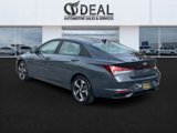Used 2023 Hyundai Elantra SEL w/ Convenience Package image 3