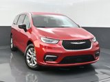 New 2026 Chrysler Pacifica Select image 2