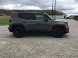 Used 2022 Jeep Renegade Altitude image 2