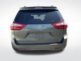 Used 2018 Toyota Sienna XLE image 4