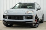 Used 2025 Porsche Cayenne S w/ Premium Package Plus image 3