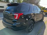 Used 2018 Ford Explorer XLT w/ Equipment Group 202A image 6