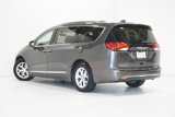 Used 2020 Chrysler Pacifica Limited image 5