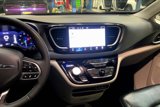 Certified 2023 Chrysler Pacifica Touring-L image 6