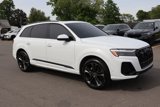 Used 2025 Audi Q7 3.0T Premium Plus image 3