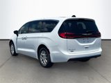 New 2025 Chrysler Pacifica Select image 5