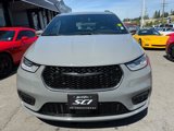 Used 2021 Chrysler Pacifica Touring-L image 2