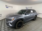 Used 2024 Volkswagen Atlas SE w/ Black Wheel Package image 2