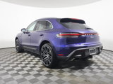 Certified 2024 Porsche Macan image 3