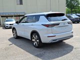 New 2025 Mitsubishi Outlander SEL image 3